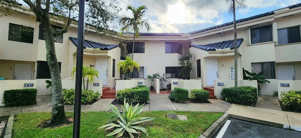 Unit for sale at 1713 NW 81st Way, Plantation, FL 33322