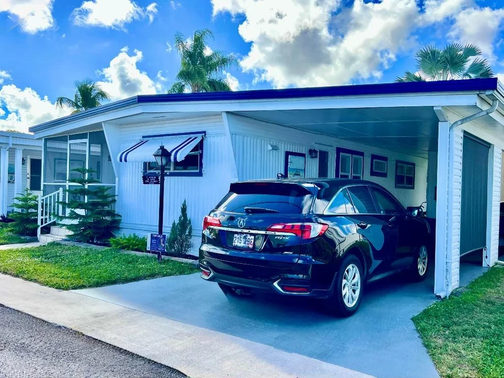 Unit for sale at 1552 S 33rd Road, Hollywood, FL 33021