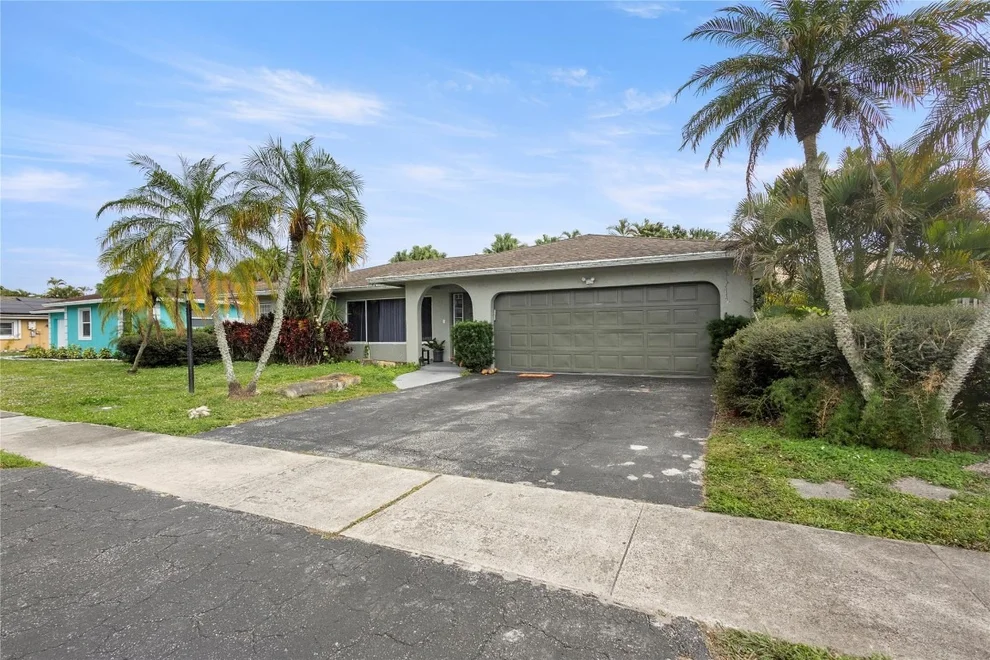 Unit for sale at 10344 Dorchester Drive, Boca Raton, FL 33428