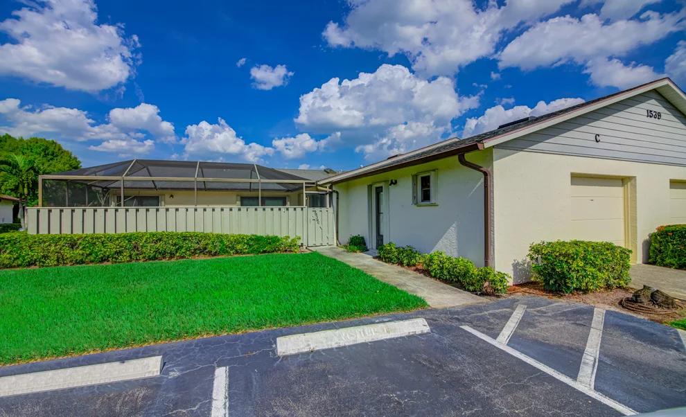 Unit for sale at 1539 Pheasant Walk, Fort Pierce, FL 34950