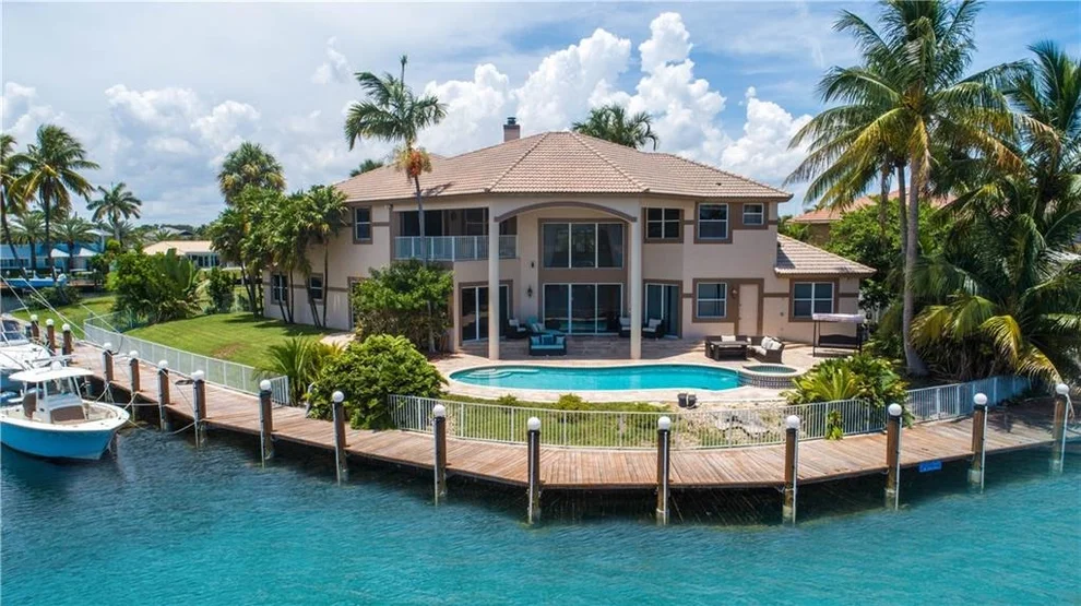 Unit for sale at 3700 NE 26th Avenue, Lighthouse Point, FL 33064