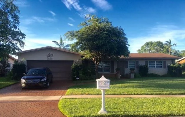 Unit for sale at 10921 Taft Street, Pembroke Pines, FL 33026