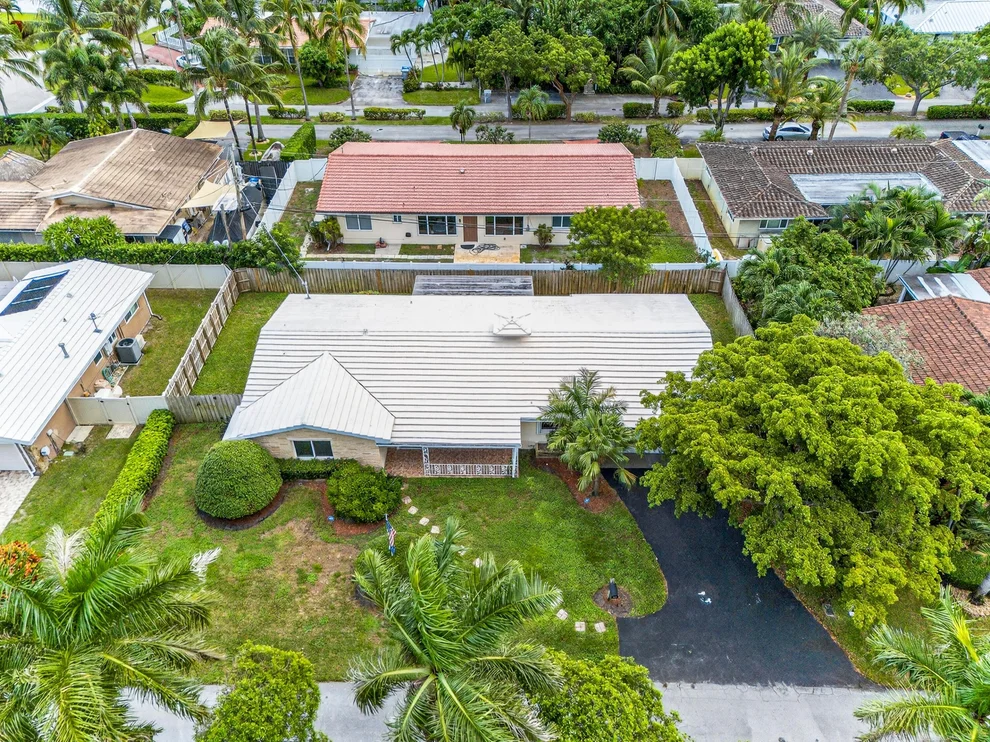 Unit for sale at 2750 SE 3rd Street, Pompano Beach, FL 33062