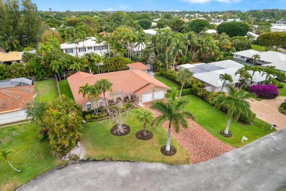 Unit for sale at 815 Canary Walk, Gulf Stream, FL 33483