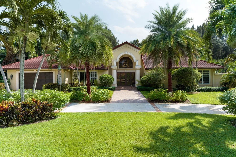 Unit for sale at 12540 Oak Arbor Lane, Boynton Beach, FL 33436
