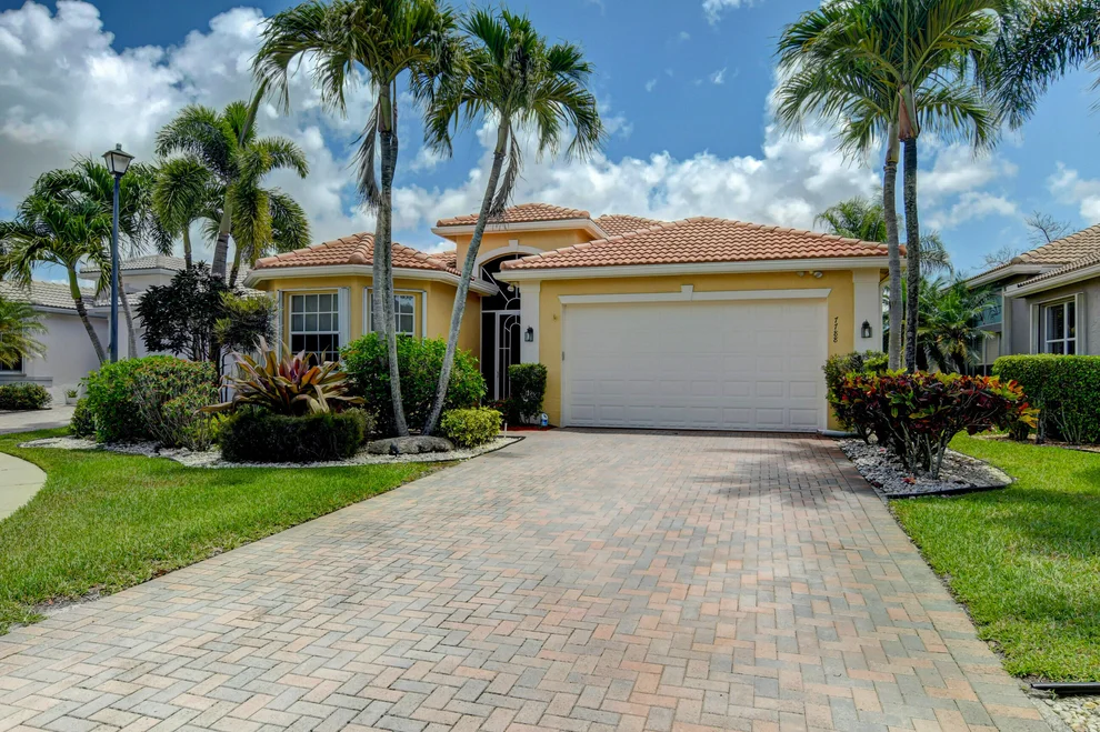 Unit for sale at 7788 Gold Lenox Cove, Lake Worth, FL 33467