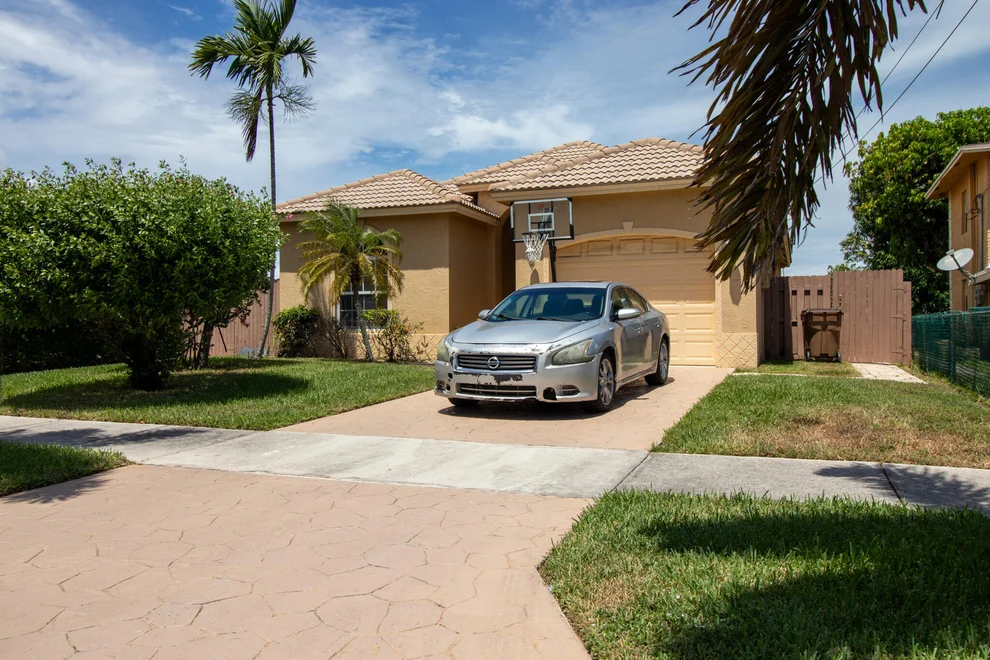 Unit for sale at 237 SW 8TH Street, Deerfield Beach, FL 33441