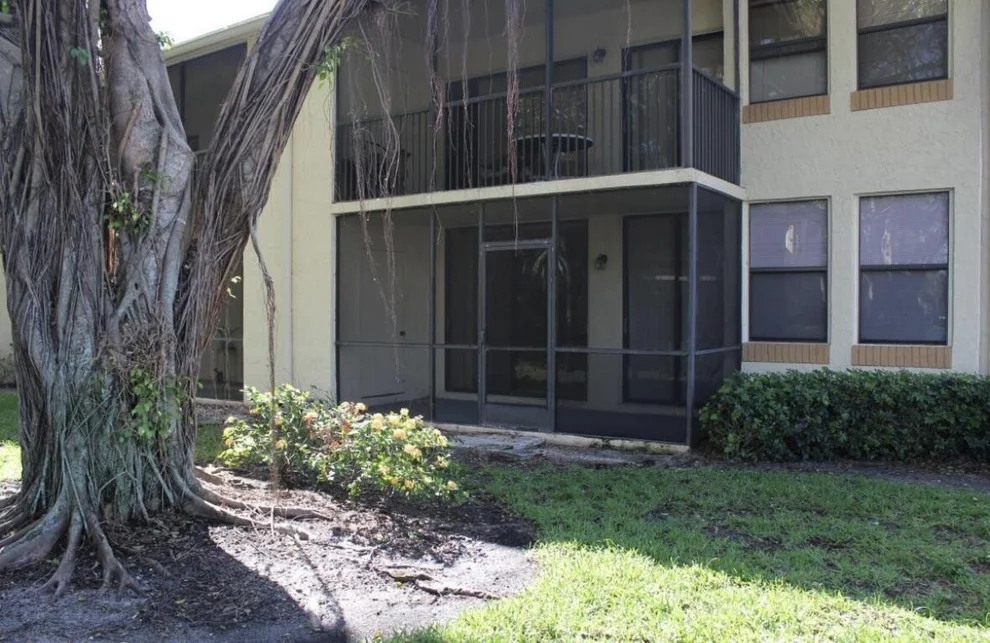 Unit for sale at 1256 S Military Trail, Deerfield Beach, FL 33442