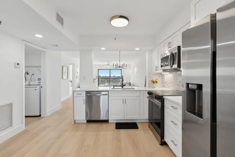 Unit for sale at 7076 Huntington Lane, Delray Beach, FL 33446