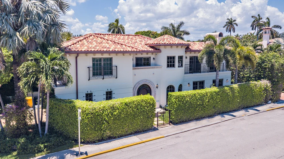 Unit for sale at 254 N County Road, Palm Beach, FL 33480