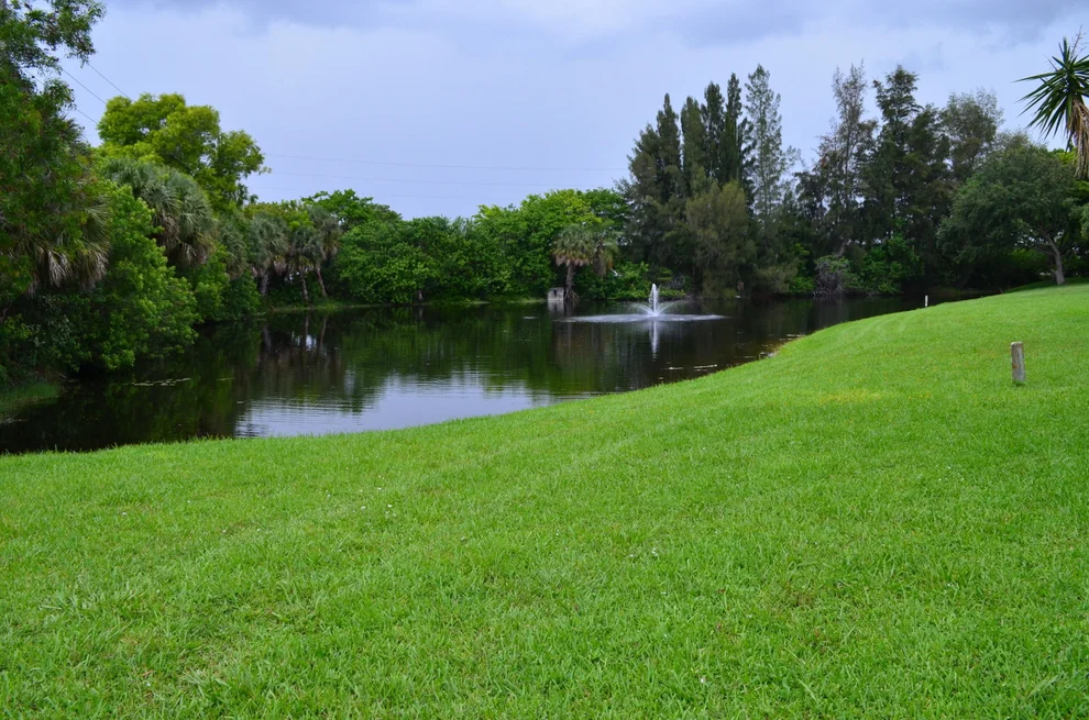 Unit for sale at 5392 Viburnum Circle, Delray Beach, FL 33484