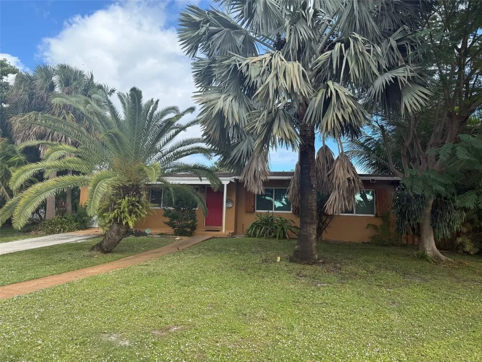 Unit for sale at 920 Wright Drive, Lake Worth Beach, FL 33461
