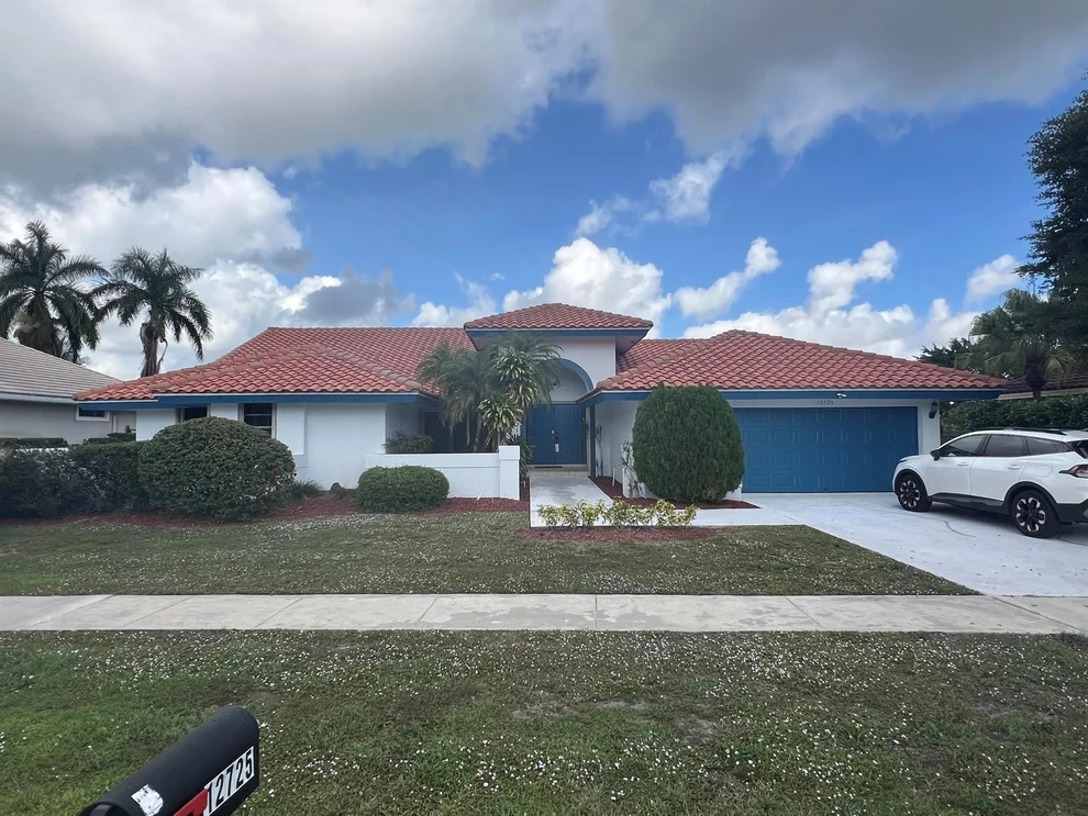 Unit for sale at 12725 Kingsway Road, Wellington, FL 33414