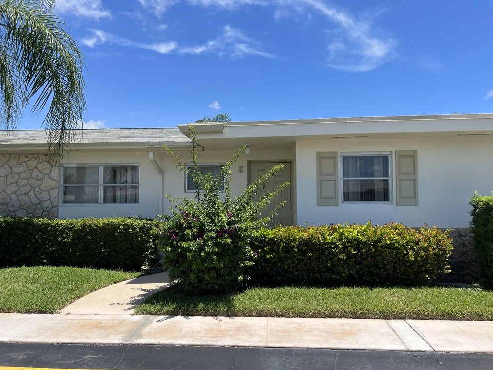 Unit for sale at 2804 Crosley Drive E, West Palm Beach, FL 33415
