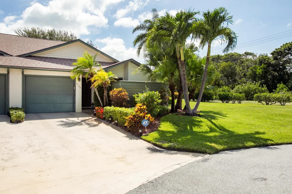 Unit for sale at 6755 SE Bunker Hill Drive, Hobe Sound, FL 33455
