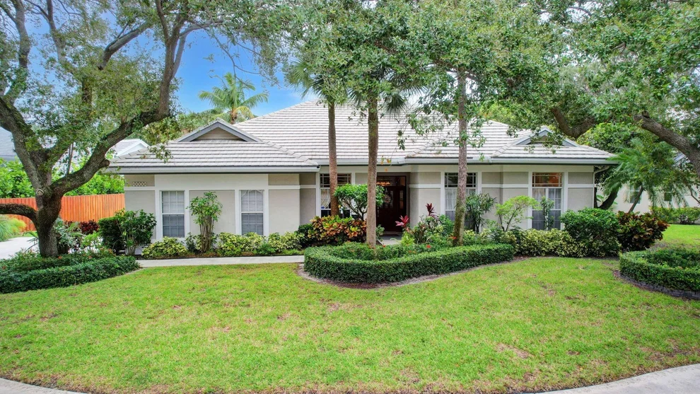 Unit for sale at 2773 Hampton Circle S, Delray Beach, FL 33445