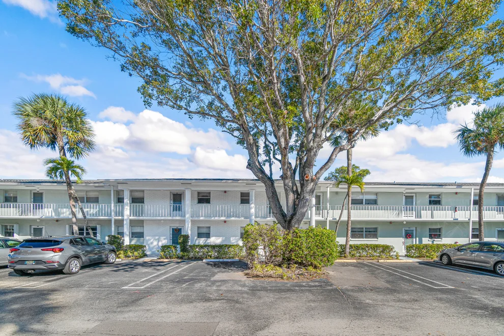 Unit for sale at 2700 SW 22nd Avenue, Delray Beach, FL 33445