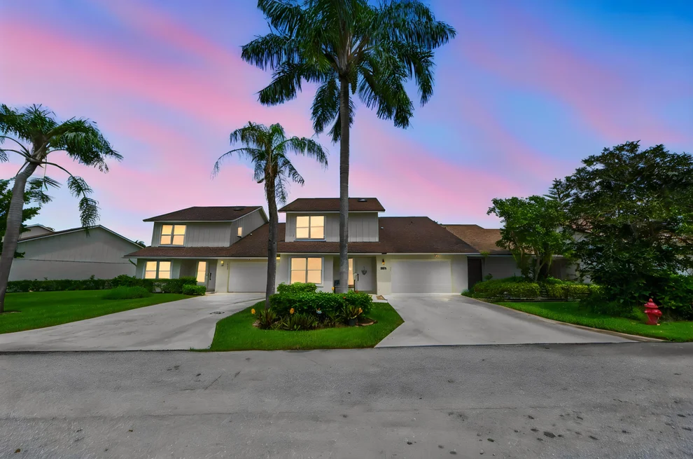 Unit for sale at 11901 Donlin Drive, Wellington, FL 33414