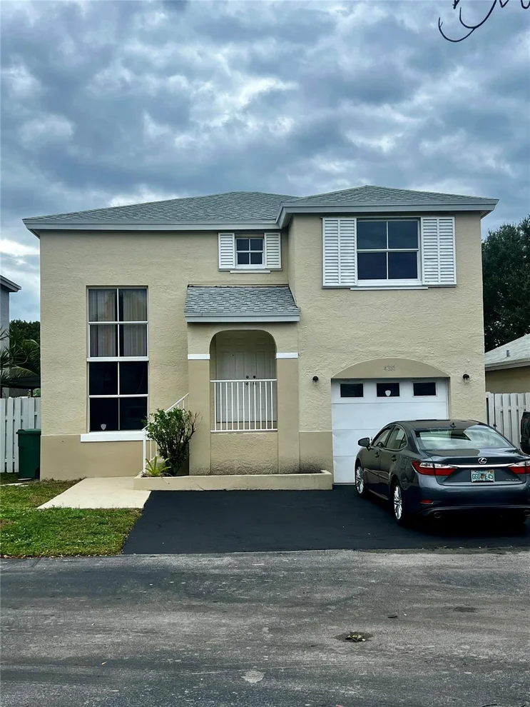 Unit for sale at 4331 SW 72nd Terrace, Davie, FL 33314