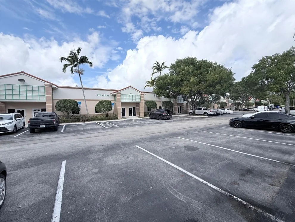 Unit for sale at 4851 W Hillsboro Boulevard, Coconut Creek, FL 33073