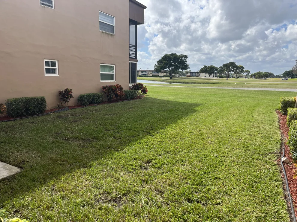 Unit for sale at 256 Burgundy F, Delray Beach, FL 33484