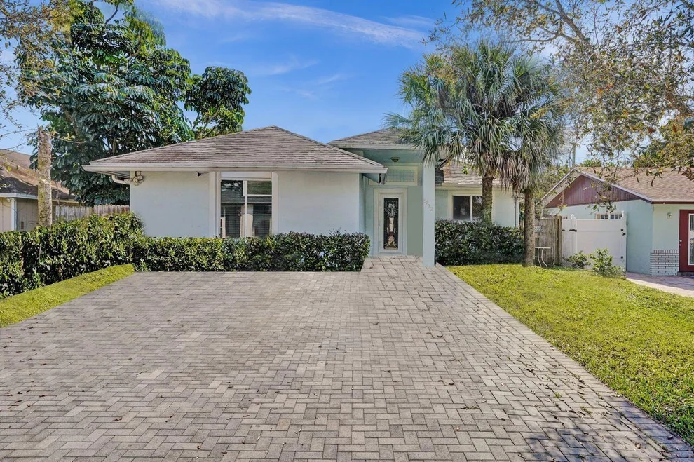 Unit for sale at 5832 Orange Road, West Palm Beach, FL 33413