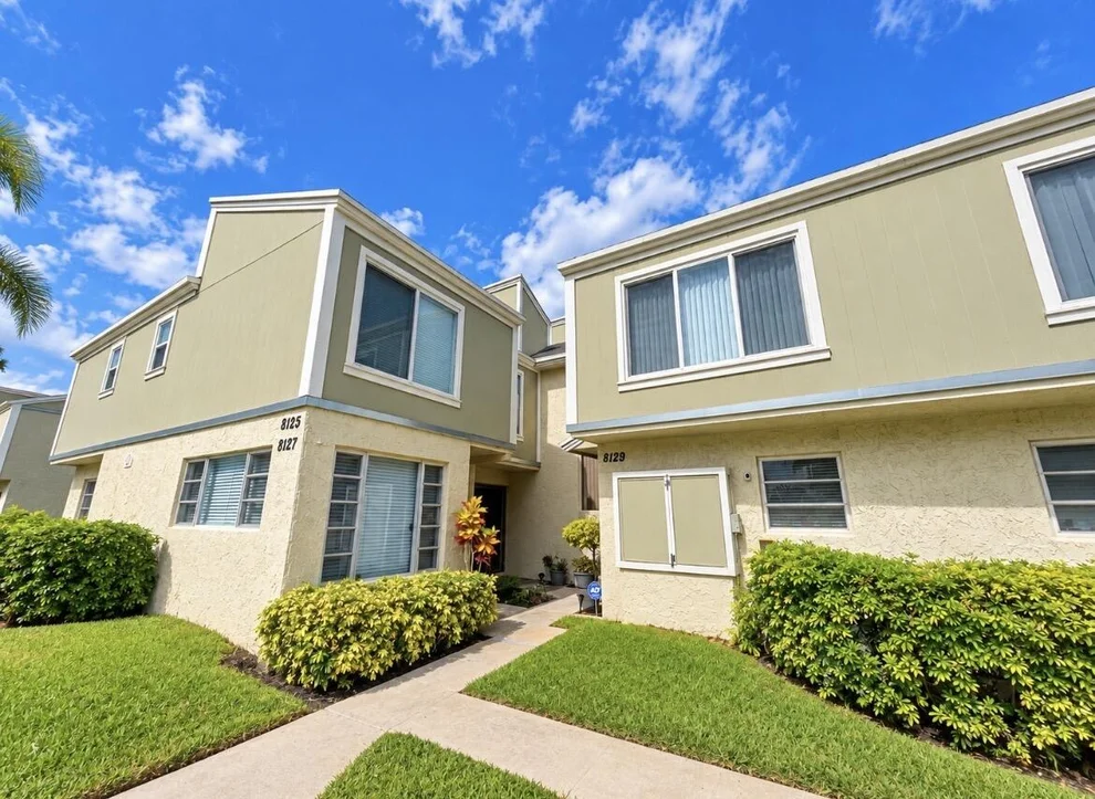 Unit for sale at 8125 LAGOS DE CAMPO Boulevard, Tamarac, FL 33321