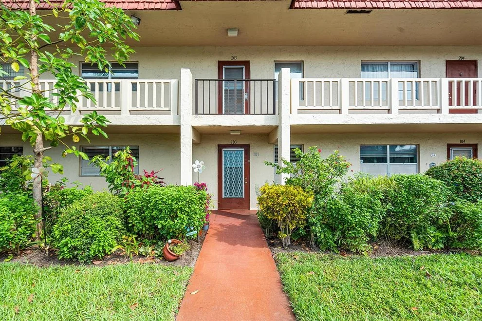 Unit for sale at 2 Abbey Lane, Delray Beach, FL 33446
