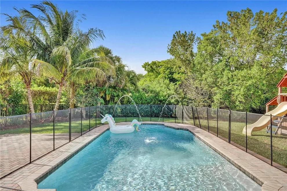 Unit for sale at 11039 NW 81st Manor, Parkland, FL 33076