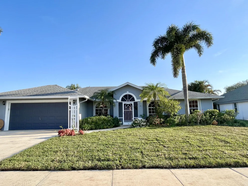 Unit for sale at 158 Monterey Way, Royal Palm Beach, FL 33411