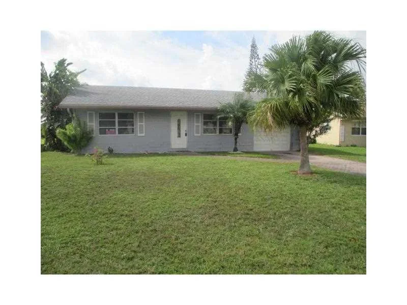 Unit for sale at 9600 NW 80 Place, Tamarac, FL 33321