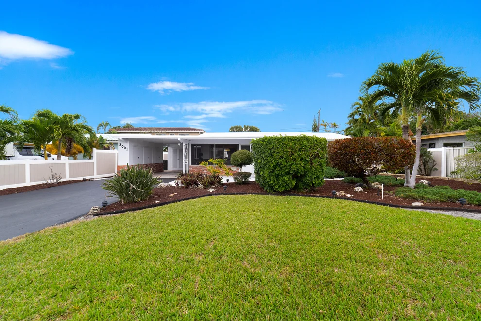 Unit for sale at 2001 NE 30th Street, Fort Lauderdale, FL 33306