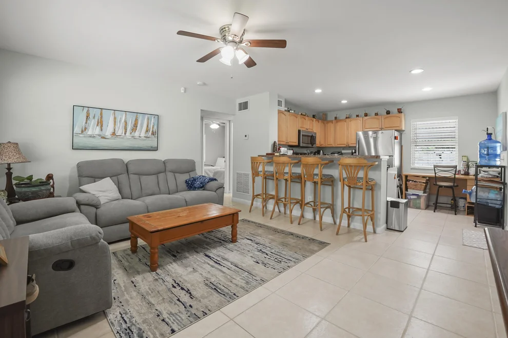 Unit for sale at 3231 Vassallo Avenue, Palm Springs, FL 33461