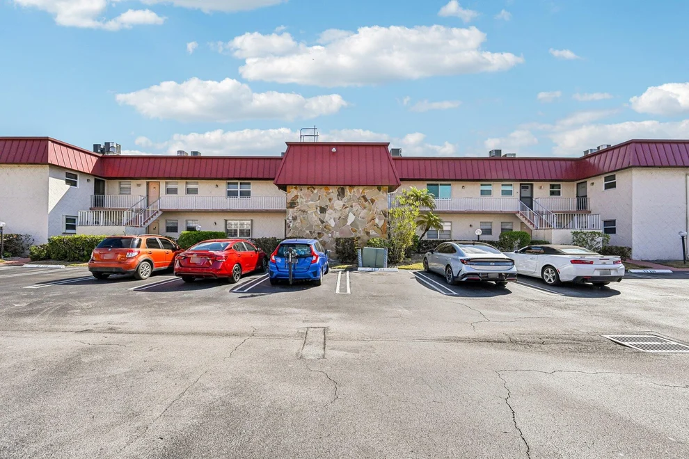 Unit for sale at 12022 W Greenway Drive, Royal Palm Beach, FL 33411