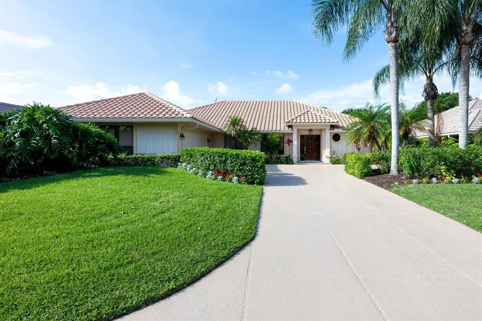 Unit for sale at 154 Thornton Drive, Palm Beach Gardens, FL 33418