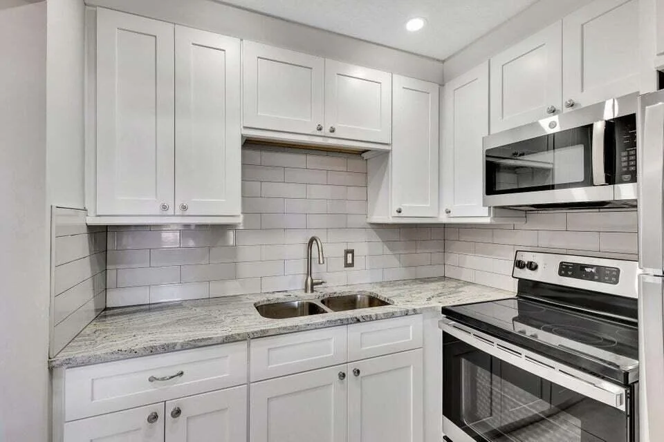 Unit for sale at 27 Camden B, West Palm Beach, FL 33417