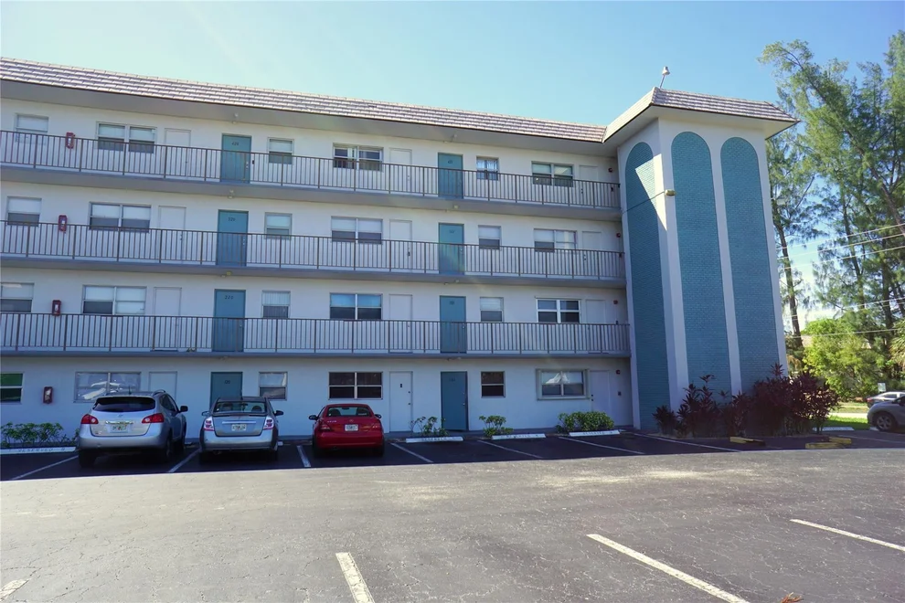 Unit for sale at 4311 Crystal Lake Drive, Deerfield Beach, FL 33064
