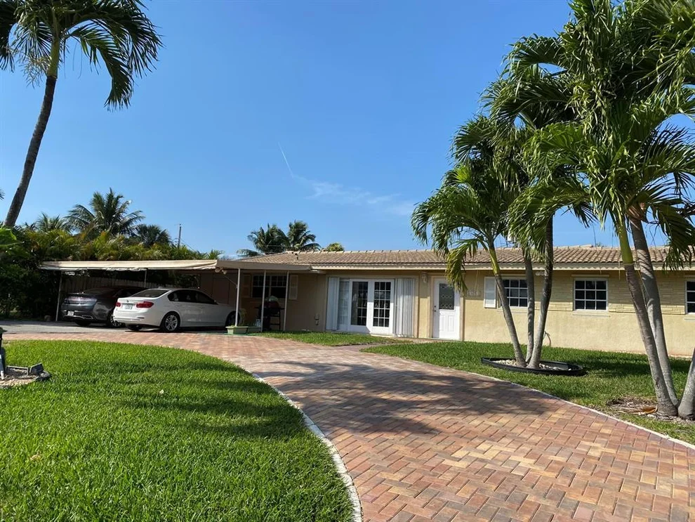 Unit for sale at 475 NE 37th Street, Boca Raton, FL 33431