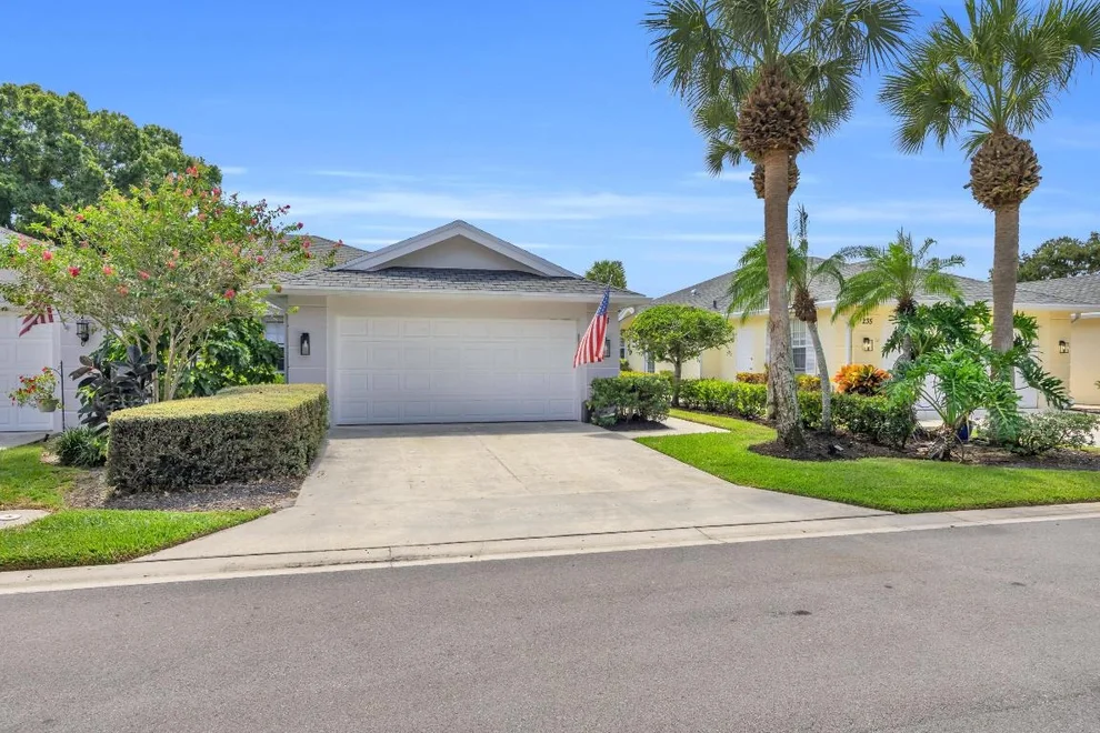 Unit for sale at 233 Brier Circle, Jupiter, FL 33458