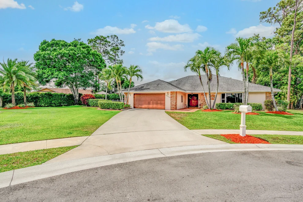 Unit for sale at 14366 Crowberry Court, Wellington, FL 33414