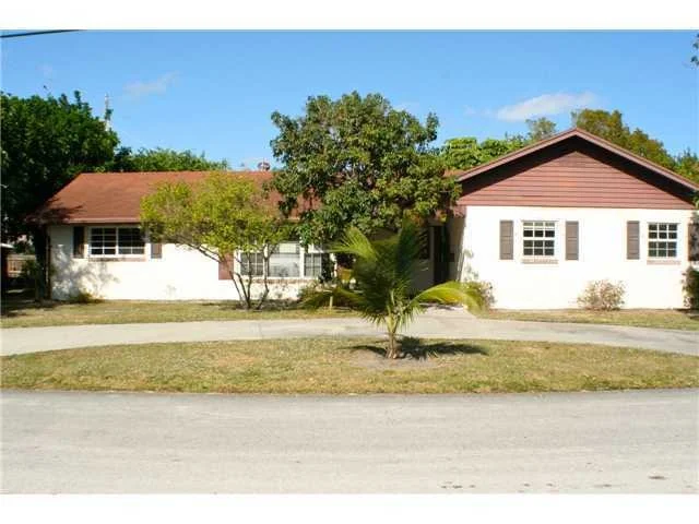 Unit for sale at 1400 NW 4th Avenue, Delray Beach, FL 33444