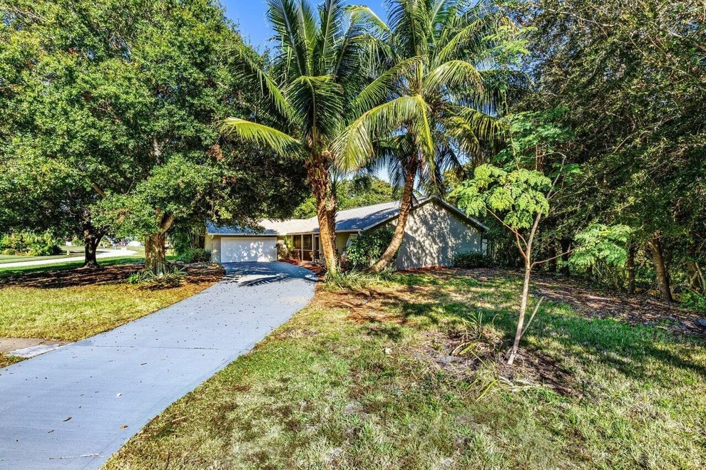 Unit for sale at 1111 NE Town Terrace, Jensen Beach, FL 34957