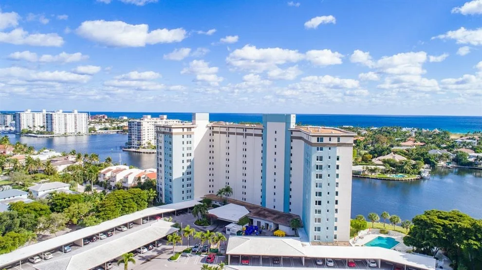 Unit for sale at 555 SE 6th Avenue, Delray Beach, FL 33483