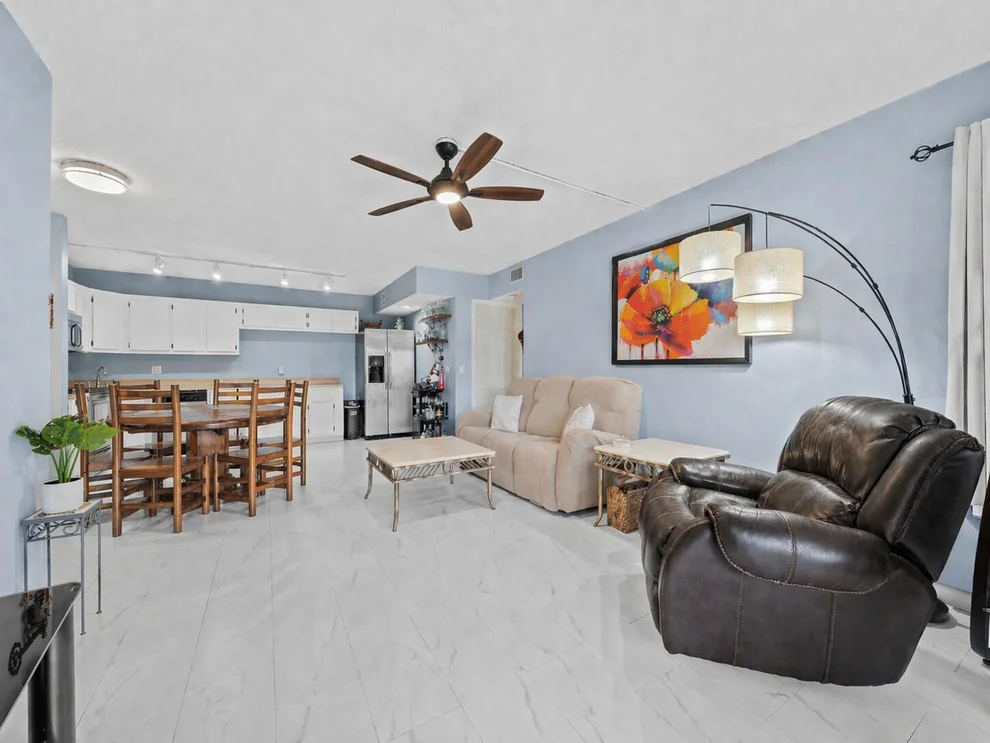 Unit for sale at 13750 Oneida Drive, Delray Beach, FL 33446