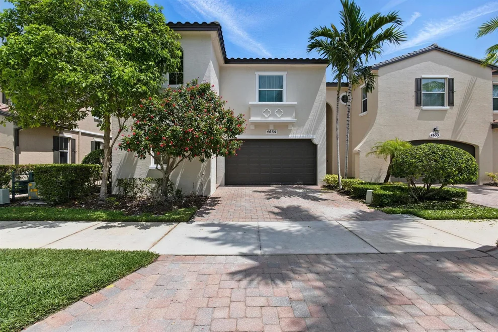 Unit for sale at 4635 Mediterranean Circle, Palm Beach Gardens, FL 33418