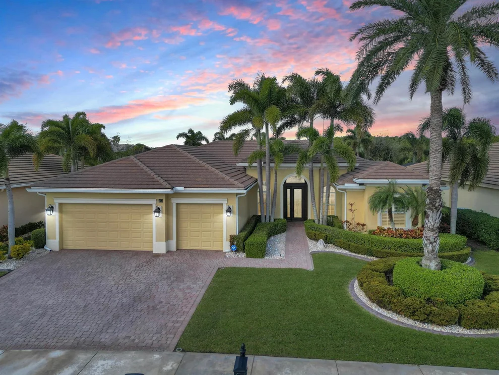 Unit for sale at 443 SW Lost River Road, Stuart, FL 34997