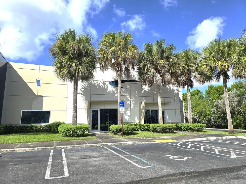 Unit for sale at 3906 NW 126th Avenue, Coral Springs, FL 33065