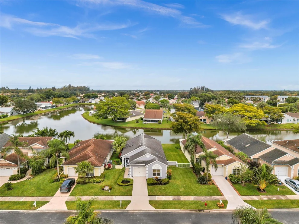 Unit for sale at 7701 Mansfield Hollow Road, Delray Beach, FL 33446