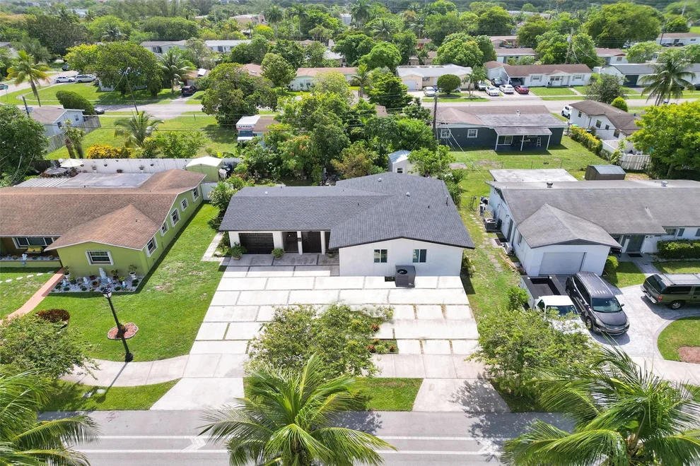 Unit for sale at 2450 NW 64th Avenue, Sunrise, FL 33313