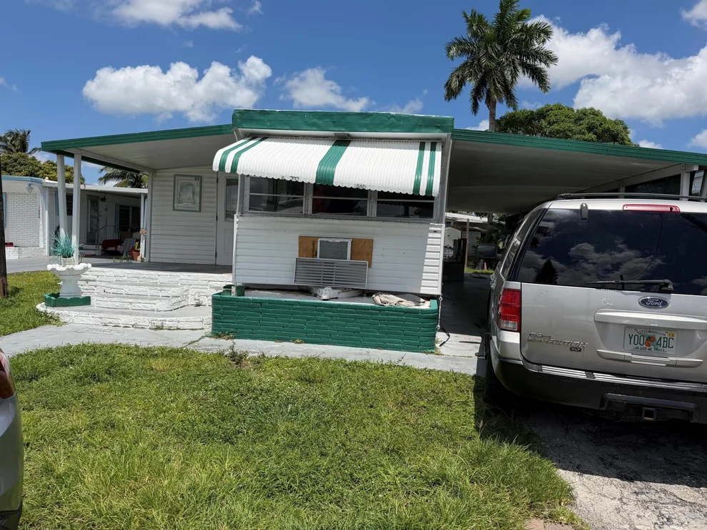 Unit for sale at 1670 SW 85th Avenue, Davie, FL 33324